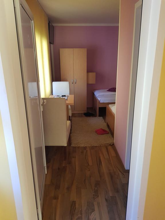 Guest House Lisinski Raj Despotovac Εξωτερικό φωτογραφία